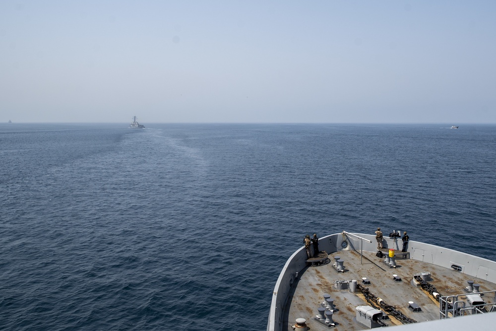 11th MEU, USS Portland transit Strait of Hormuz