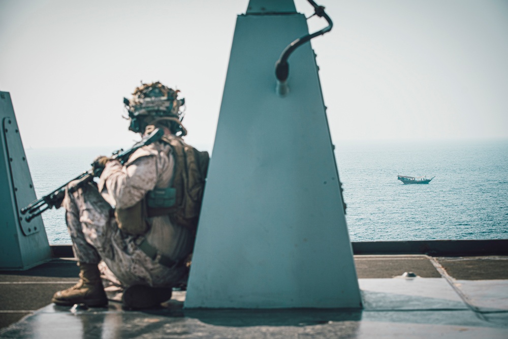 11th MEU, USS Portland transit Strait of Hormuz