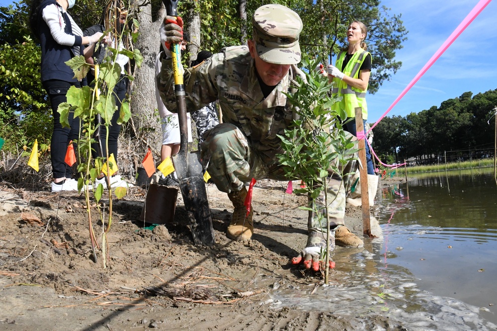 Norfolk District, City of Virginia Beach, public schools partner for STEM lab, Lynnhaven River health