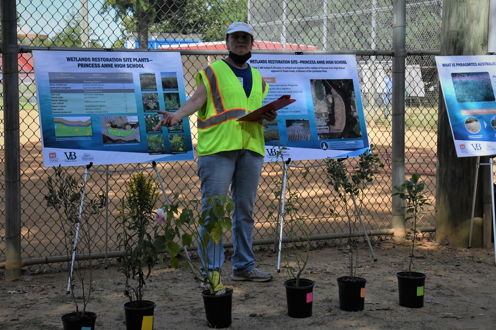 Norfolk District, City of Virginia Beach, public schools partner for STEM lab, Lynnhaven River health