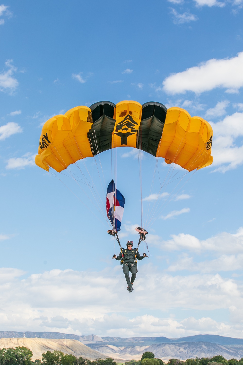 U.S. Army Parachute Team jumps in Colorado