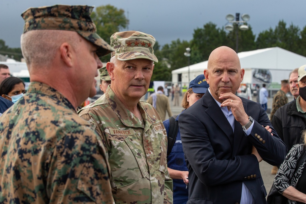 White House, DHS, and USNORTHCOM Leadership Teams Visit TF Quantico