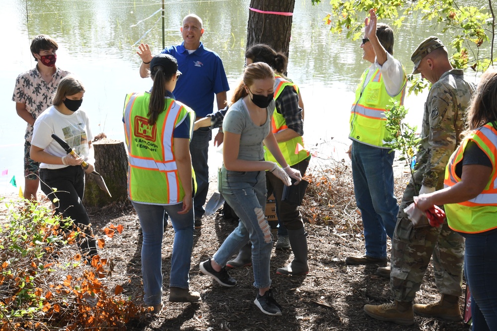 Norfolk District, City of Virginia Beach, public schools partner for STEM lab, Lynnhaven River health