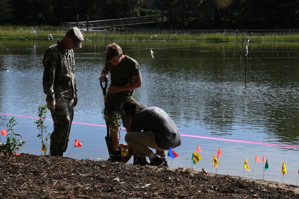 Norfolk District, City of Virginia Beach, public schools partner for STEM lab, Lynnhaven River health