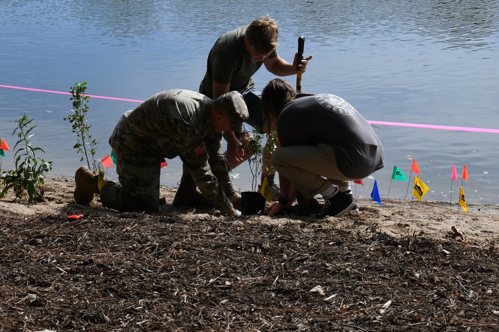 Norfolk District, City of Virginia Beach, public schools partner for STEM lab, Lynnhaven River health