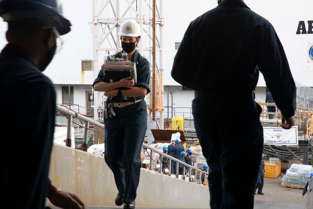 Crew Move Aboard