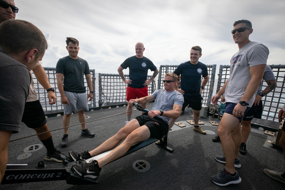 USS Sioux City and Embarked Detachments Host a Steel Beach Team Workout