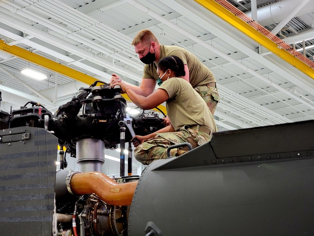 Michigan National Guard Aviation maintainers execute maintenance operations