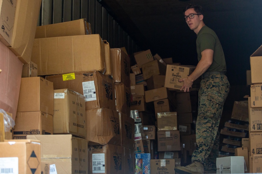 DVIDS Images 26th MEU Marines Assist in Stocking an Exchange on