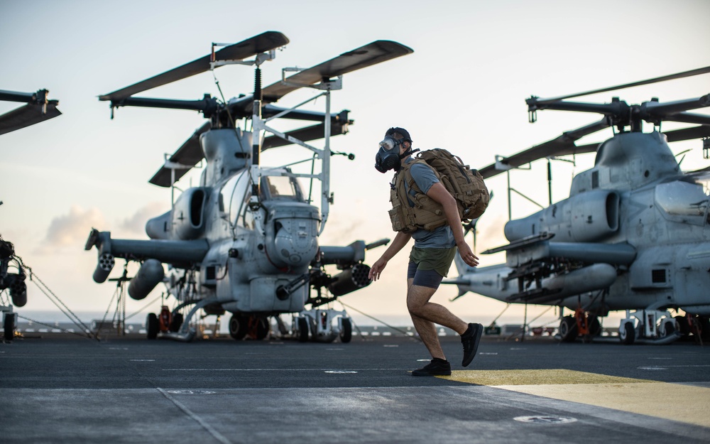 11th MEU and USS Essex (LHD 2) Participate in 9/11 Memorial 5k