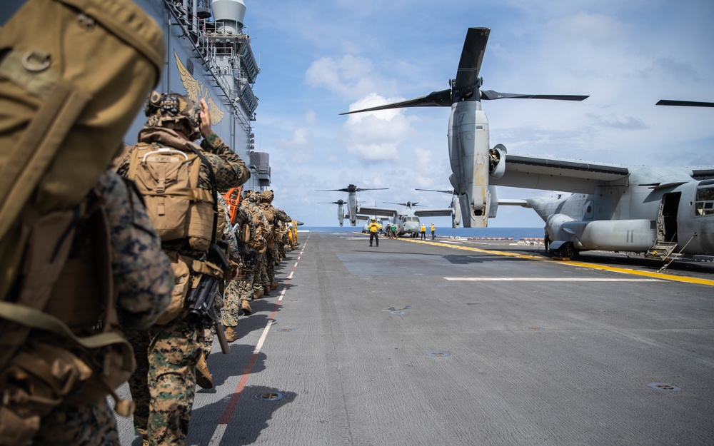 BLT 1/1 Conducts a TRAP Rehearsal Aboard USS Essex (LHD 2)