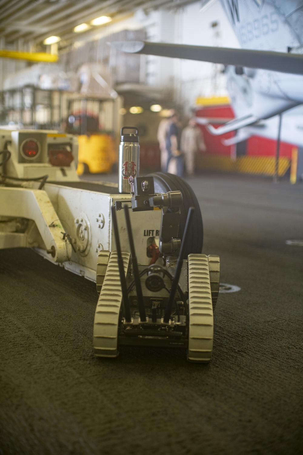 EOD Marines conduct robotics training aboard USS Essex