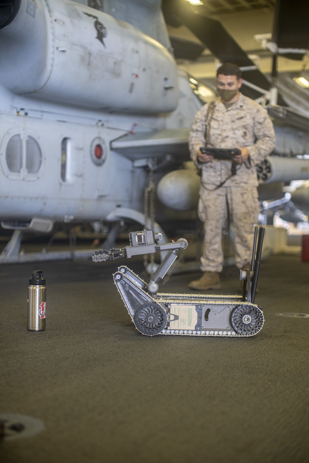 EOD Marines conduct robotics training aboard USS Essex