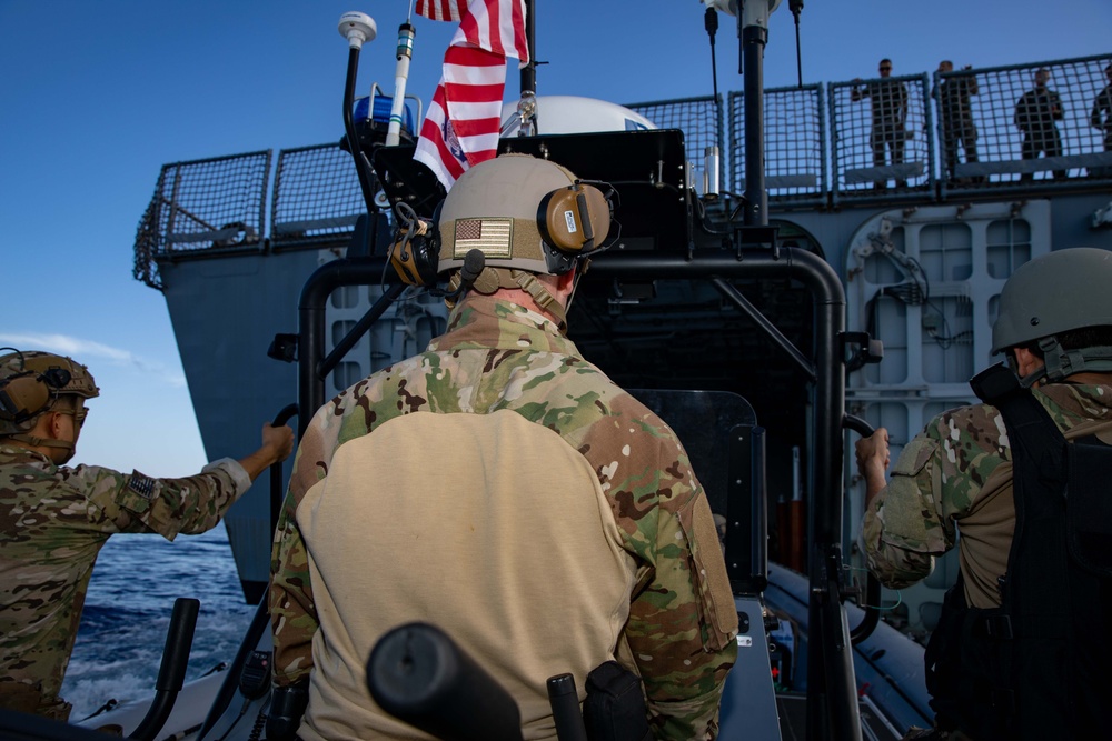 USS Sioux City and Embarked Coast Guard Det Participate in a Surface Use of Force Exercise