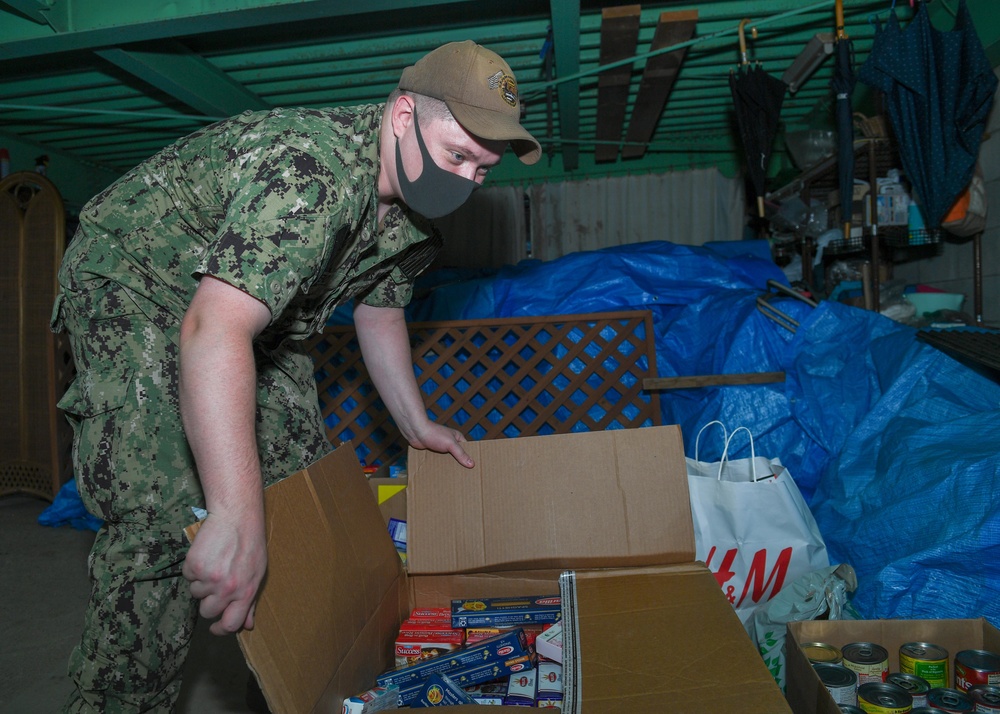 Sasebo Food &amp; Supplies Donation