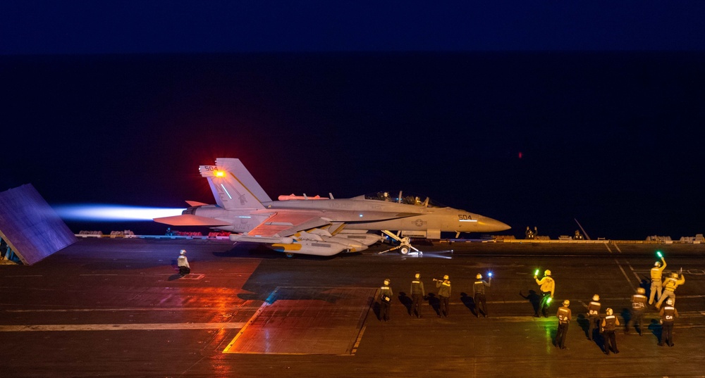 USS Carl Vinson (CVN 70) Conducts Flight Operations