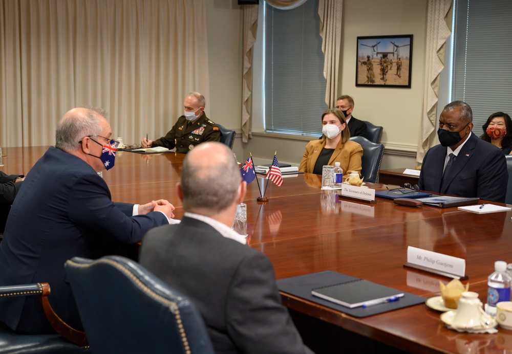 SD meets with Australian PM for bilateral meeting
