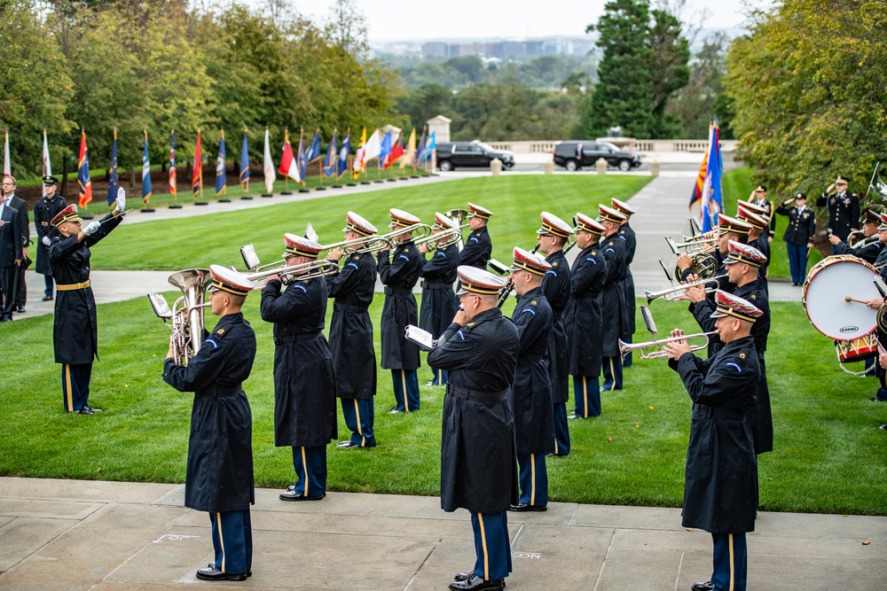 Prime Minister Boris Johnson of the United Kingdom Participates in an Armed Forces Full Honors Wreath-Laying Ceremony at the Tomb of the Unknown Soldier