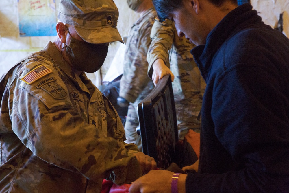 Afghans receive clothing donations