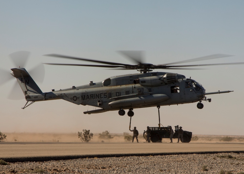 WTI 1-22: CH-53E External Lifts