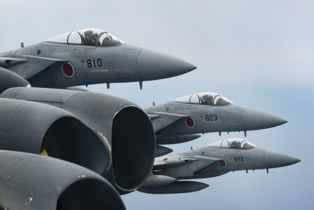 U.S., JASDF aircraft conduct missions in Indo-Pacific