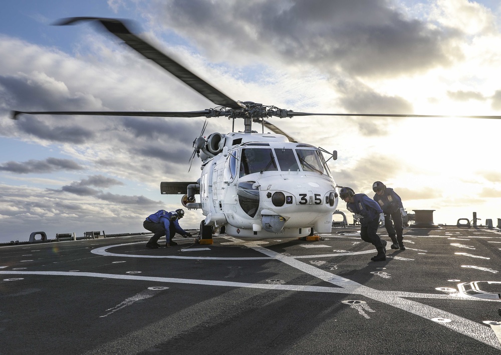 USS Benfold Conducts Flight Operations with Japan Maritime Self-Defense Force