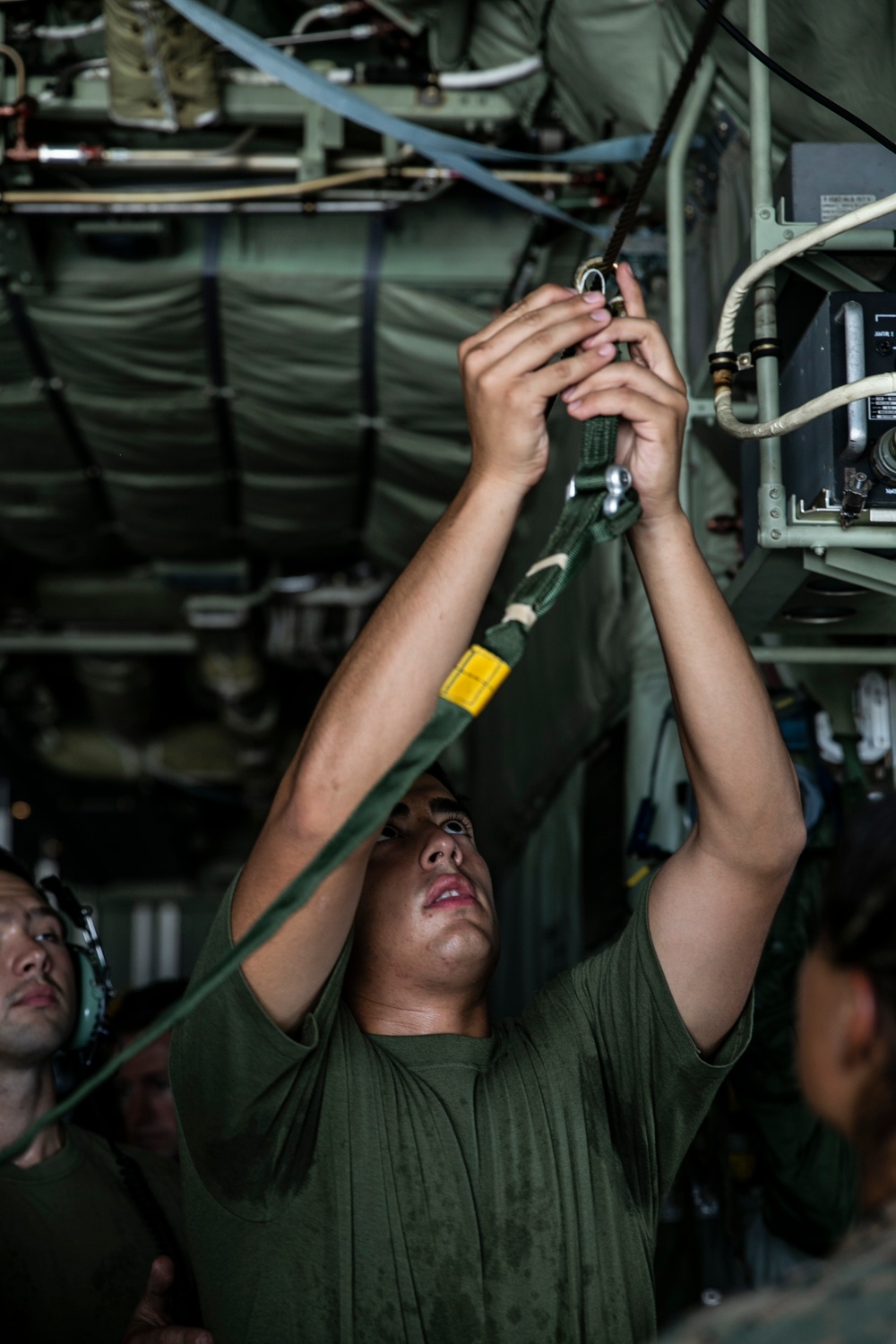 Marines with VMGR-152 and 3d LSB conduct air delivery exercises