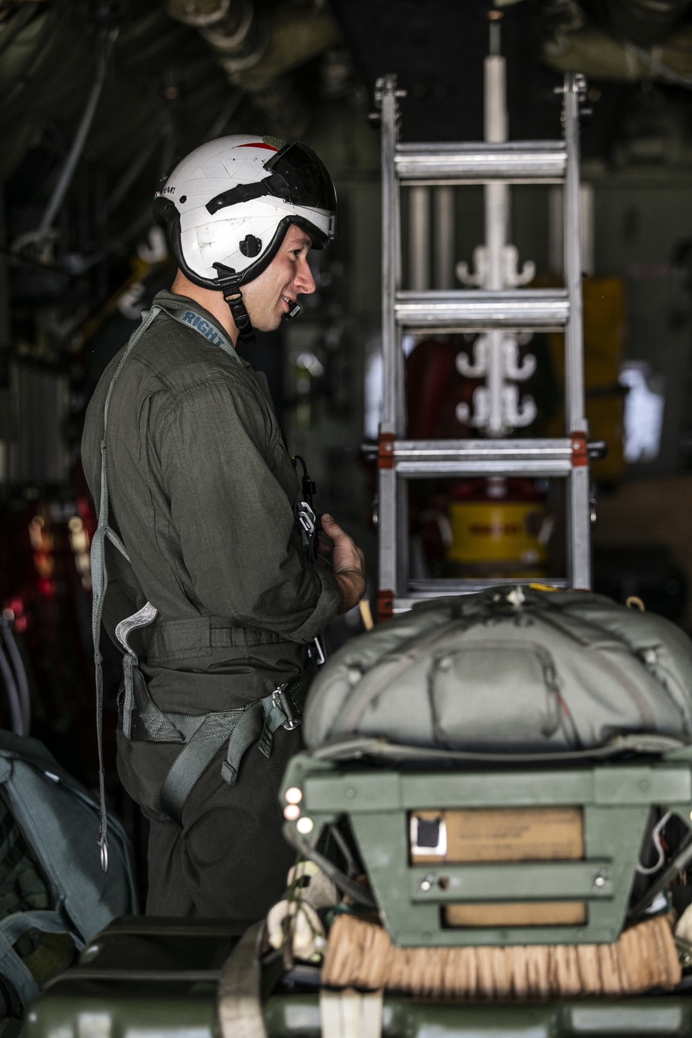 Marines with VMGR-152 and 3d LSB conduct air delivery exercises