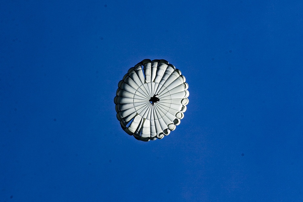 Marines with VMGR-152 and 3d LSB conduct air delivery exercises