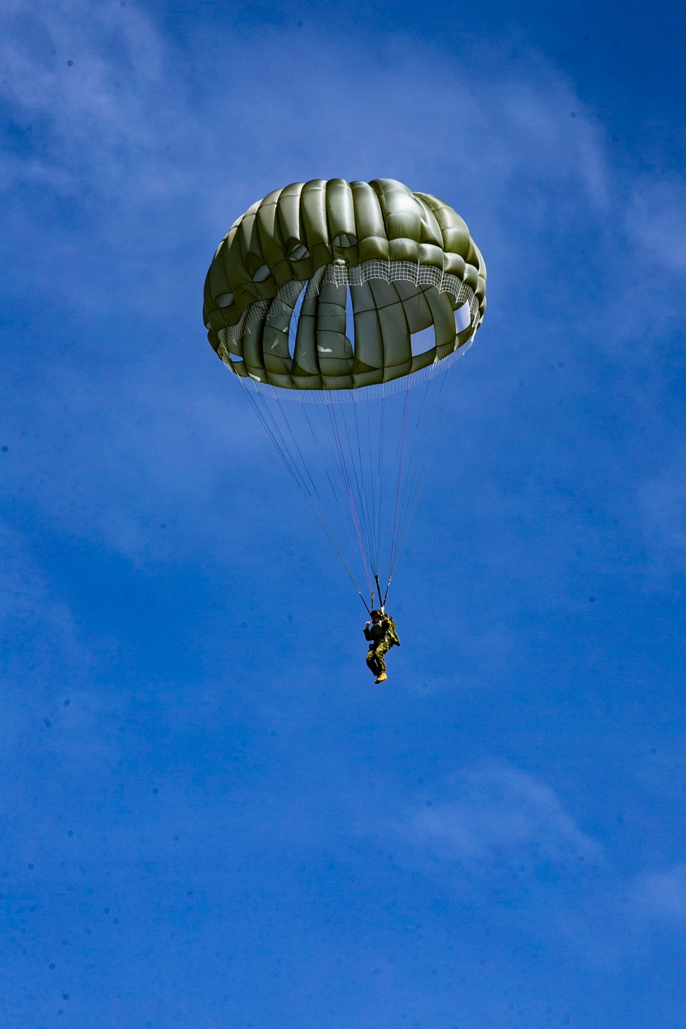 Marines with VMGR-152 and 3d LSB conduct air delivery exercises