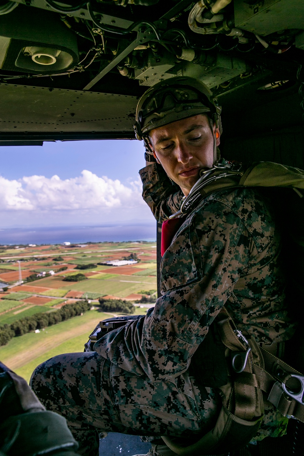 Marines with VMGR-152 and 3d LSB conduct air delivery exercises