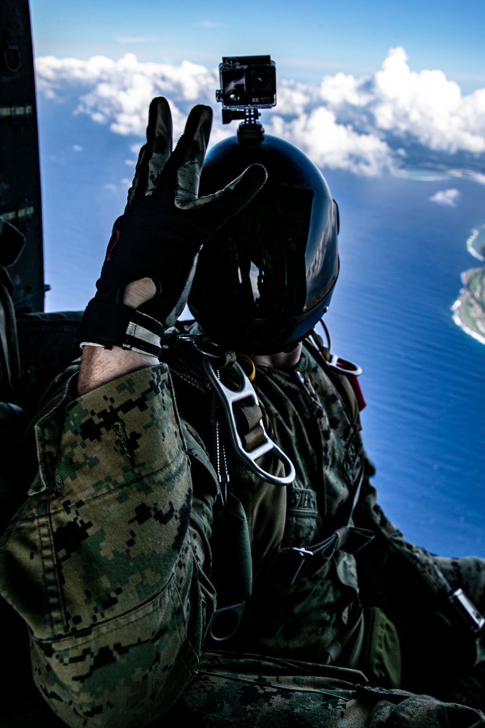 Marines with VMGR-152 and 3d LSB conduct air delivery exercises