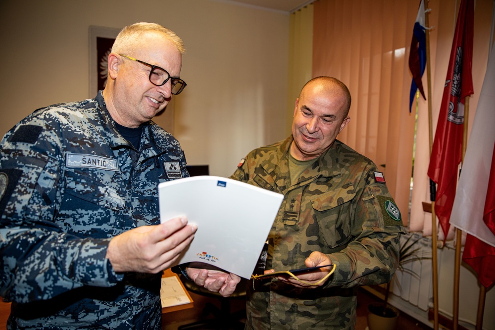 Croatian Ambassador and Military Attaché visit Battle Group Poland