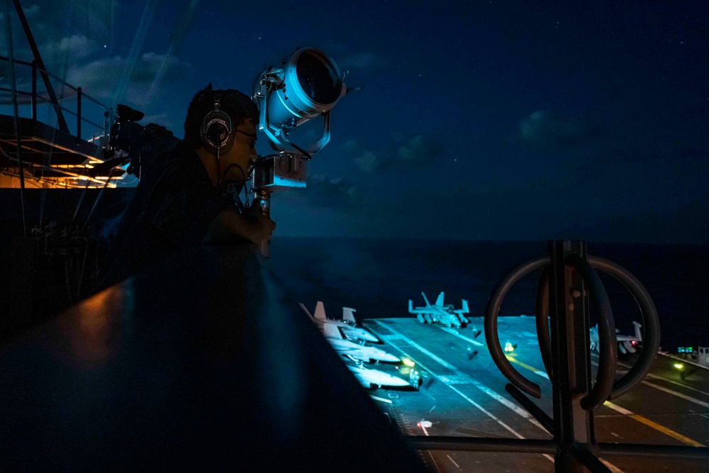 USS Carl Vinson (CVN 70) Conducts Night Time Flight Operations