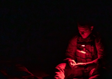 11th MEU ADRD Conducts Night Range Aboard USS Pearl Harbor