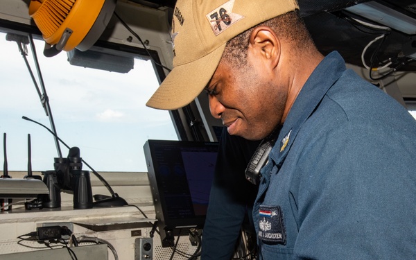USS Ronald Reagan (CVN 76) Navigation Watchstanders