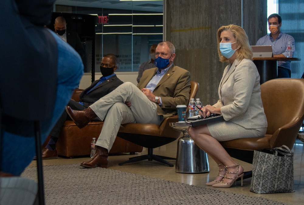 Secretary of the Army visits Army Futures Command