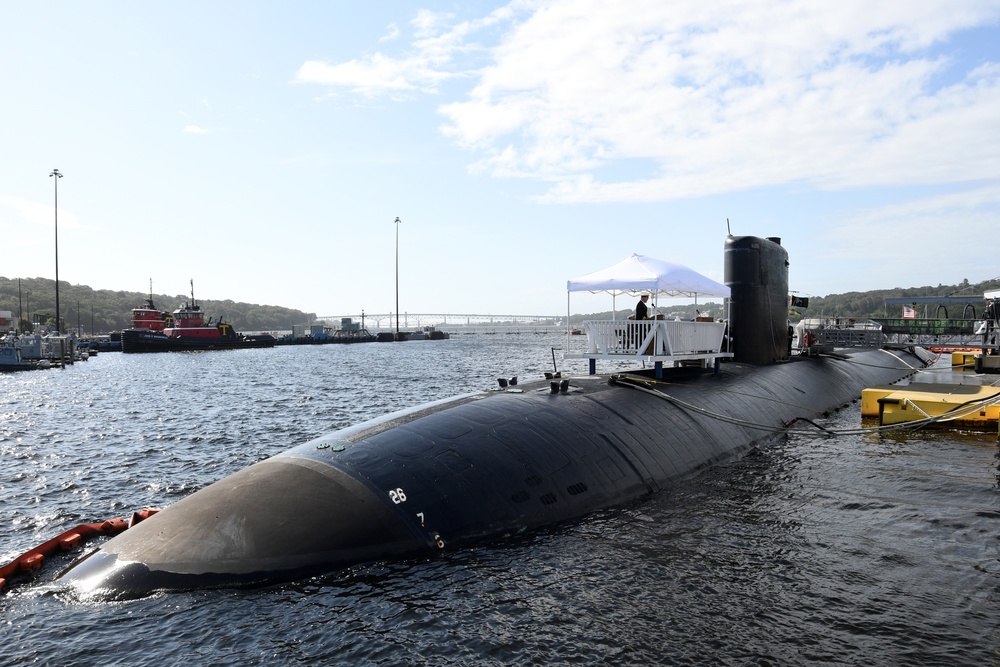 USS Montpelier (SSN 765) change-of-command ceremony