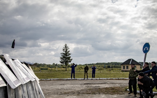 Ukrainian MPs train in crowd control techniques during Rapid Trident 21