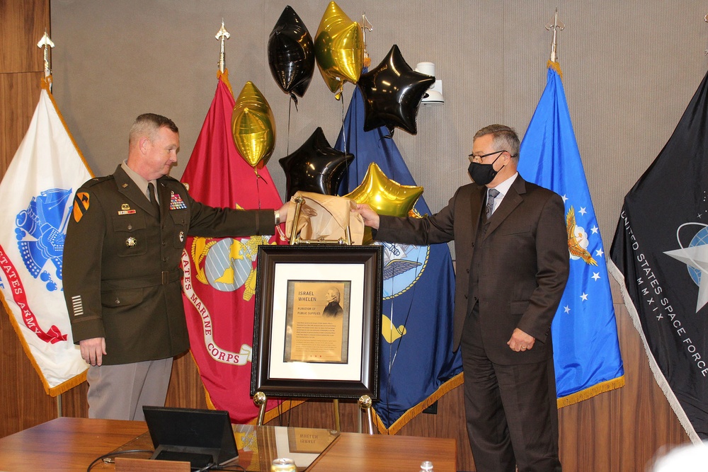 DLA Troop Support Headquarters dedication ceremony honors local historical figure Israel Whelen