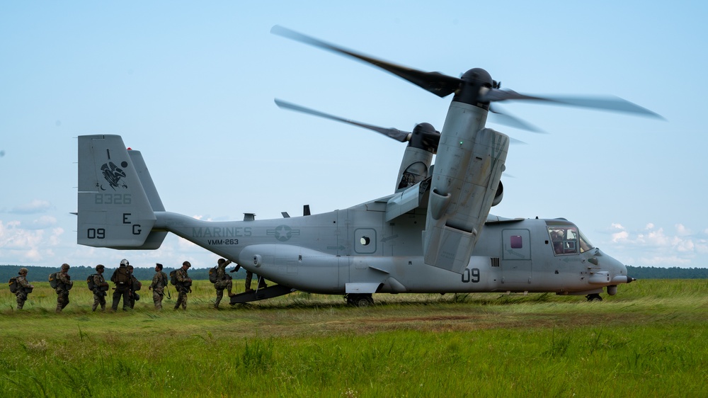 USACAPOC(A) MV-22 JOINT AIRBORNE OP