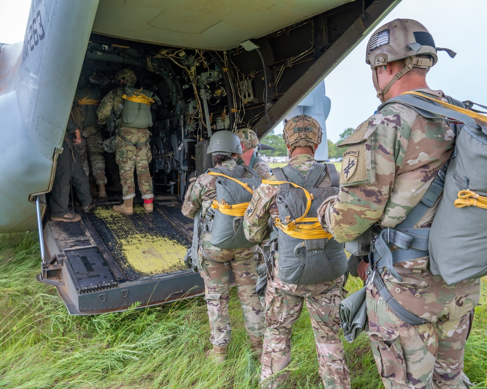 USACAPOC(A) MV-22 JOINT AIRBORNE OP