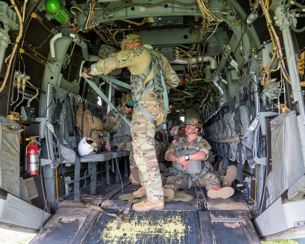USACAPOC(A) MV-22 JOINT AIRBORNE OP