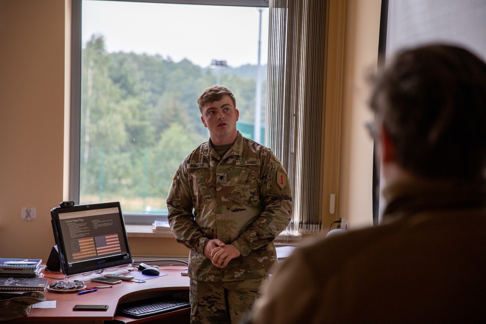 Fighting Aces teach American History to Polish elementary students in Kalisz Pomorski