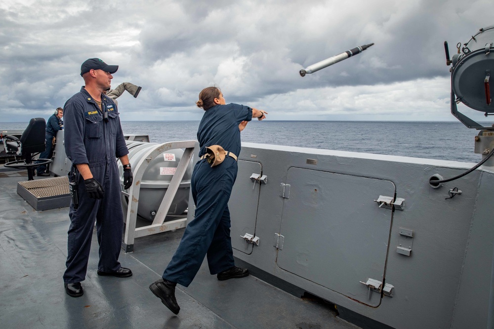Sailors Utilize Acoustic Countermeasures During Anti-Submarine Training