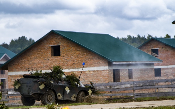 Ukrainian soldiers conduct urban operations demonstration at Rapid Trident 21