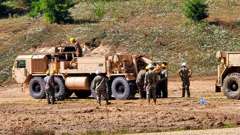 Fort McCoy RTS-Maintenance holds Wheeled Vehicle Recovery Operations Course