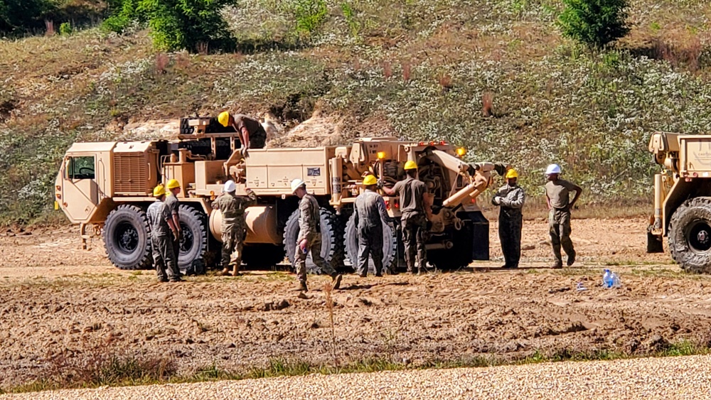 Fort McCoy RTS-Maintenance holds Wheeled Vehicle Recovery Operations Course