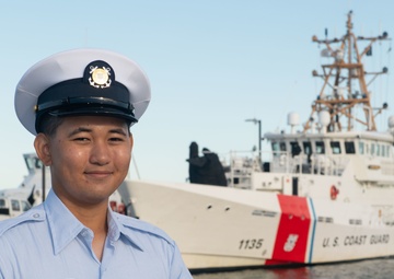 Seaman Joshua Duran earns Coast Guard Honor Graduate for boot camp company Charlie-201