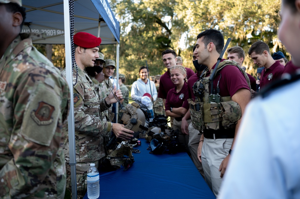 AFSOC deputy commander visits future Air Force leaders at FSU, FMU